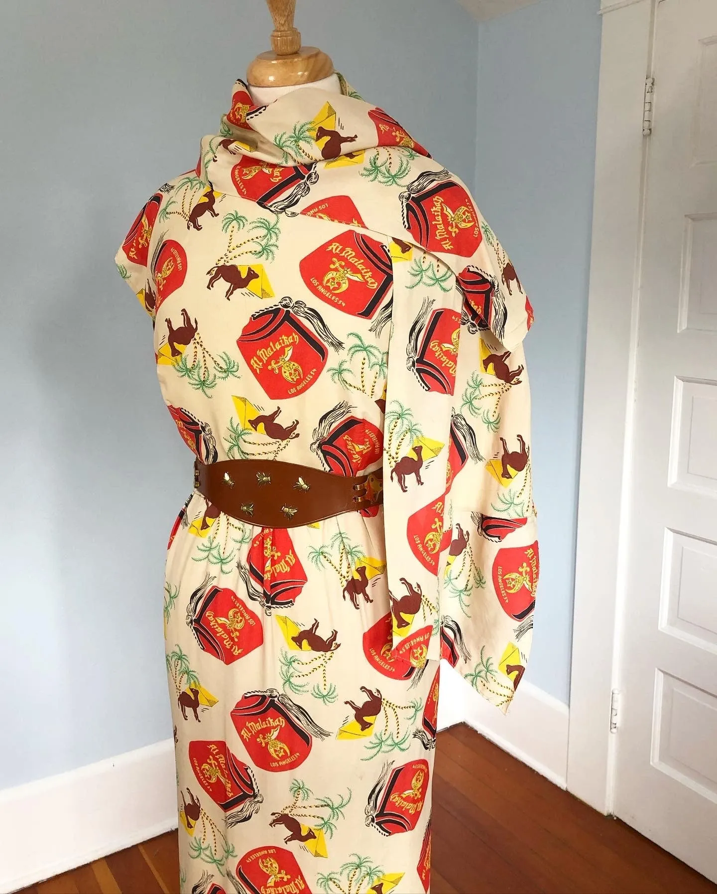 Custom Made 3 Piece Cocktail Ensemble in 1950s "Al Malaikah Temple of Los Angeles" Shriners Novelty Print Cold Rayon Fabric